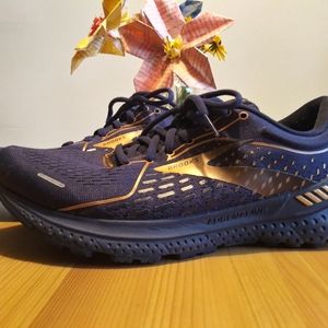 Brooks Adrenaline GTS 21 Shoes Women's Sz 9.5 US Blueish Purple